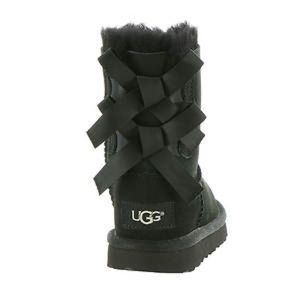 UGG® Bailey Bow II Toddler (Girls' Toddler) NEW NEVER WORN “Open to offers”